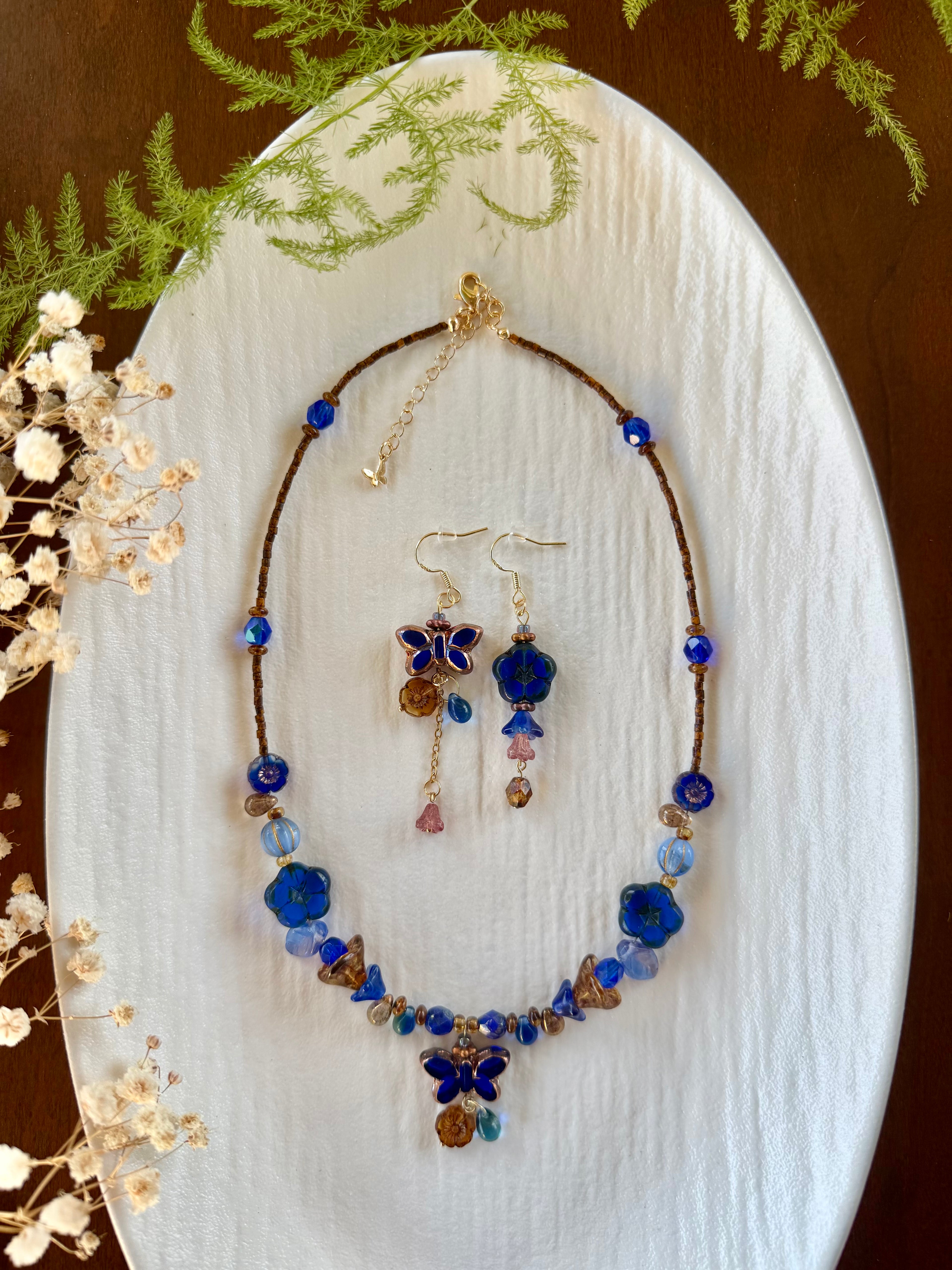 Blue Hour Necklace (Version 1)